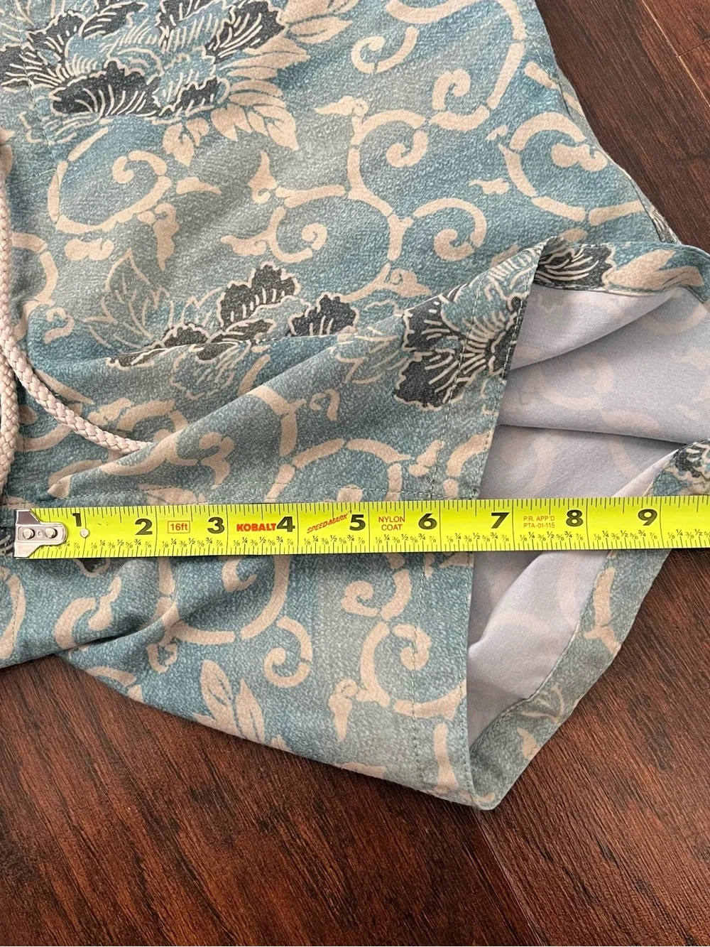 Faherty Classic Boardshorts Blue Floral Batik 31